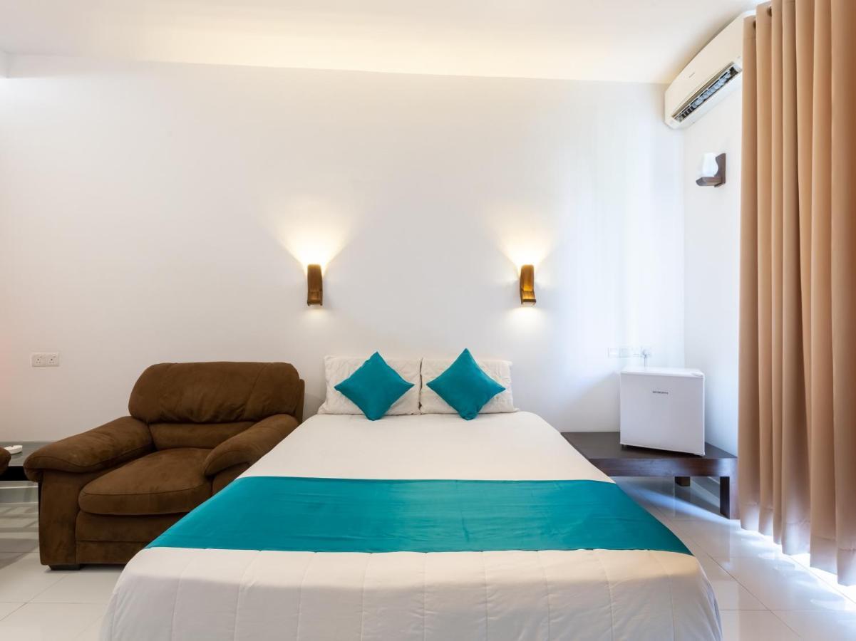 Royal Mount Hotel Dehiwala-Mount Lavinia Exterior foto